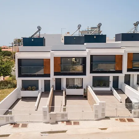度假居 Spacious House In Olhao Quelfes