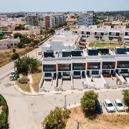 Spacious House In Olhao