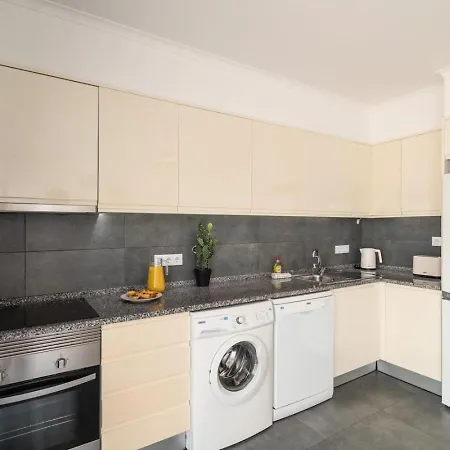 Spacious House In Olhao * Quelfes