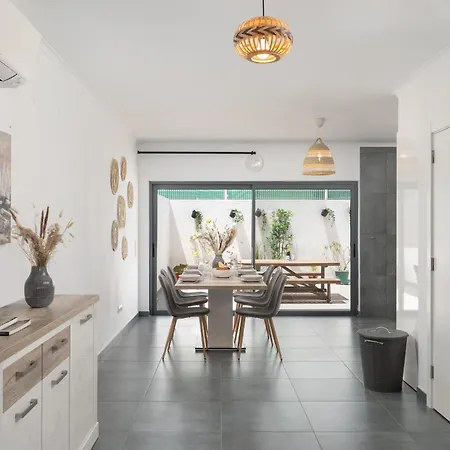 Spacious House In Olhao