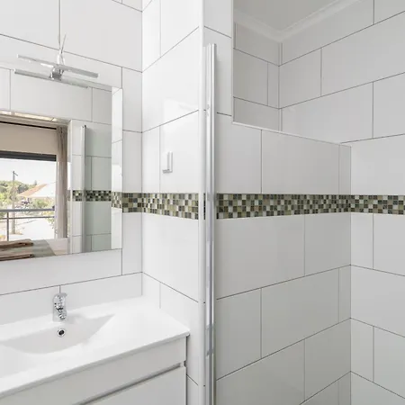 Spacious House In Olhao Feriehus Quelfes