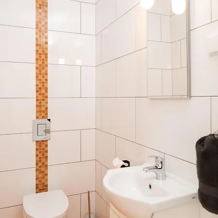 Spacious House In Olhao * Quelfes