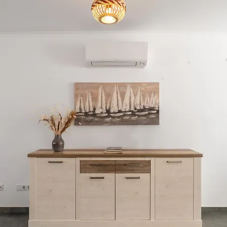 Spacious House In Olhao * Quelfes