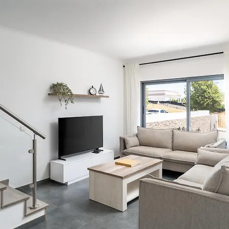 Spacious House In Olhao *