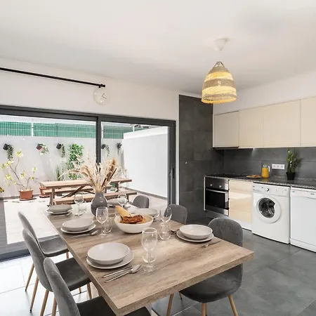 Spacious House In Olhao Casa vacanze Quelfes